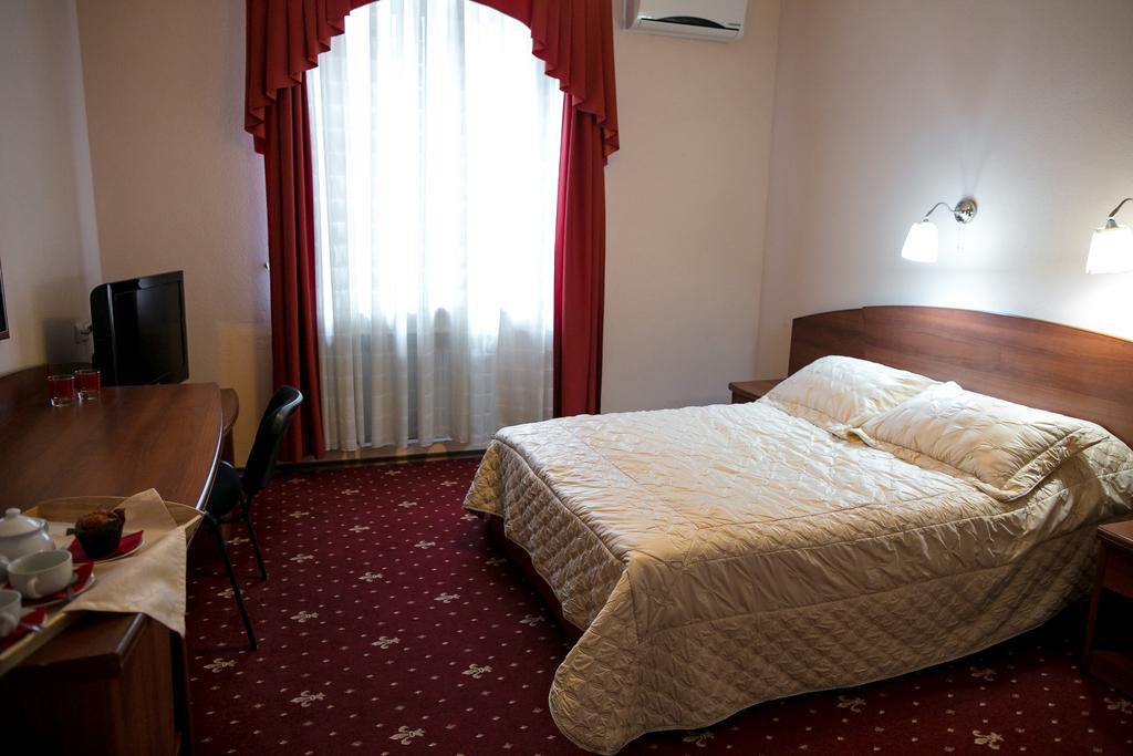 Hotel Aristol Ufa Pokoj fotografie